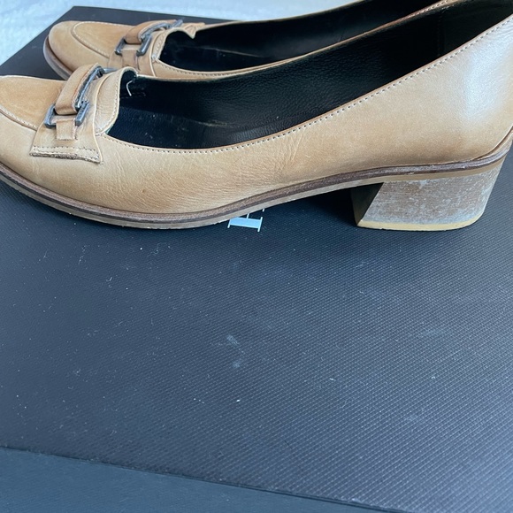 This is a European brand size 37 . - Picture 7 of 7